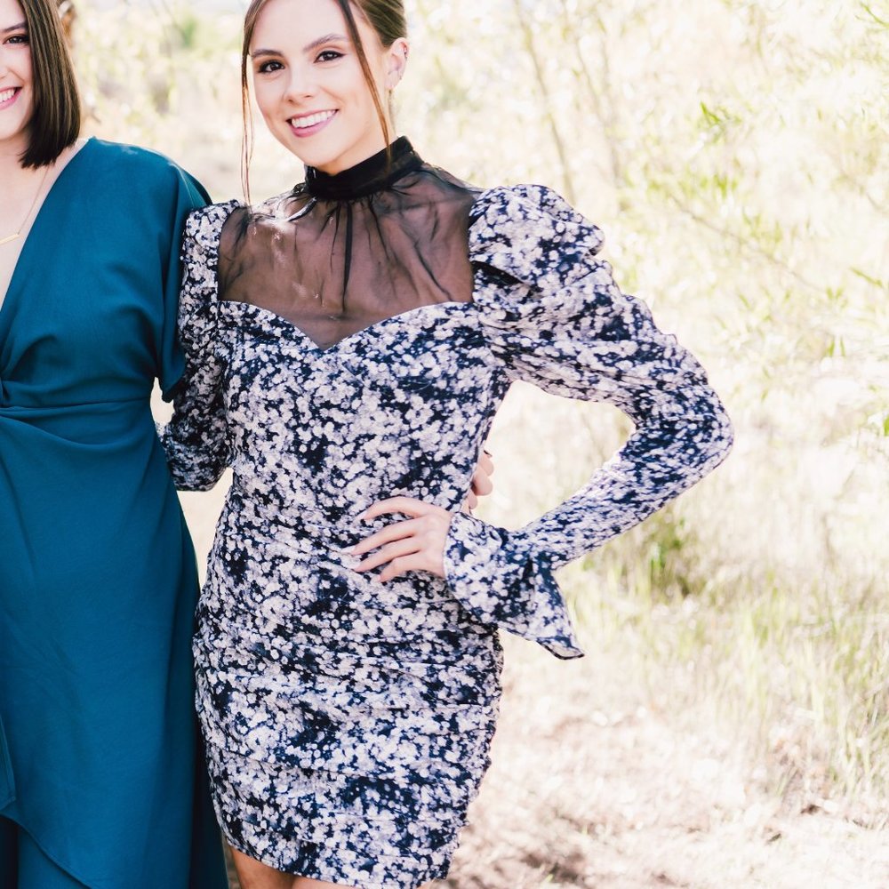 In the Style Lorna Luxe Floral Mini Dress - US 6